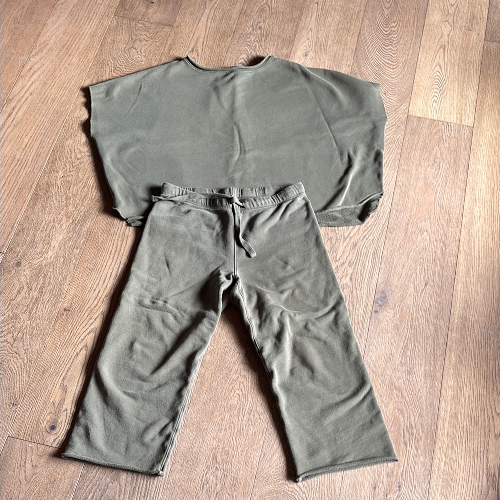 Frank & Eileen Olive Green Sweat pants-bottoms only. Please note listing change